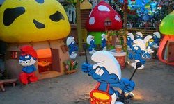 Barrufets_a_la_festa_major_de_Sants