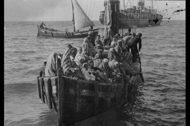 Πρόσφυγες και 1821